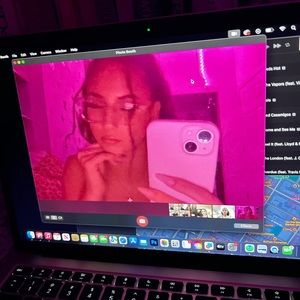 Meet your Posher, Alisa